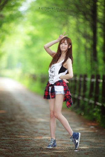 金花瓶楷梅花2杨贵妃